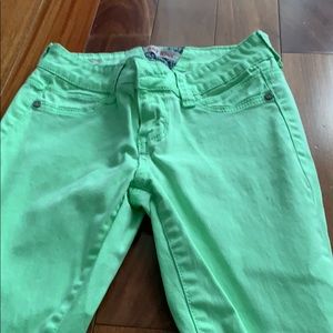 Jeans s